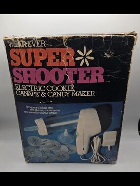 Vintage Wear-Ever SUPER SHOOTER Electric Cookie, Canape & Candy Maker - White